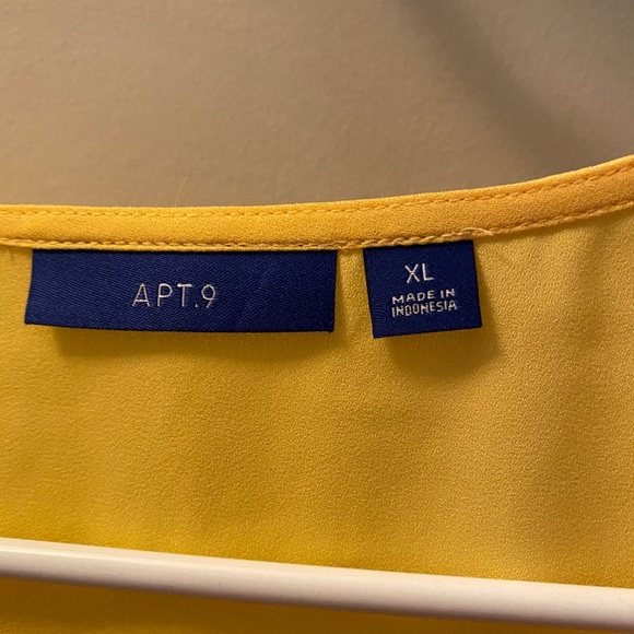 NWT Apt 9 yellow blouse - Picture 2 of 3